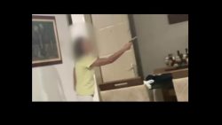 video:-confusao-em-condominio-vira-caso-de-policia-apos-moradora-entrar-armada-em-apartamento-para-tentar-acabar-com-barulho