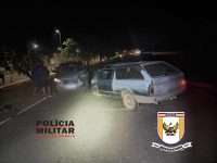 motorista-com-sinais-de-embriaguez-foge-e-abandona-carro-apos-bater-de-frente-com-outro-veiculo-na-mgc-259