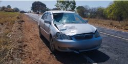 mulher-e-atropelada-por-carro-na-mg-161,-em-sao-romao